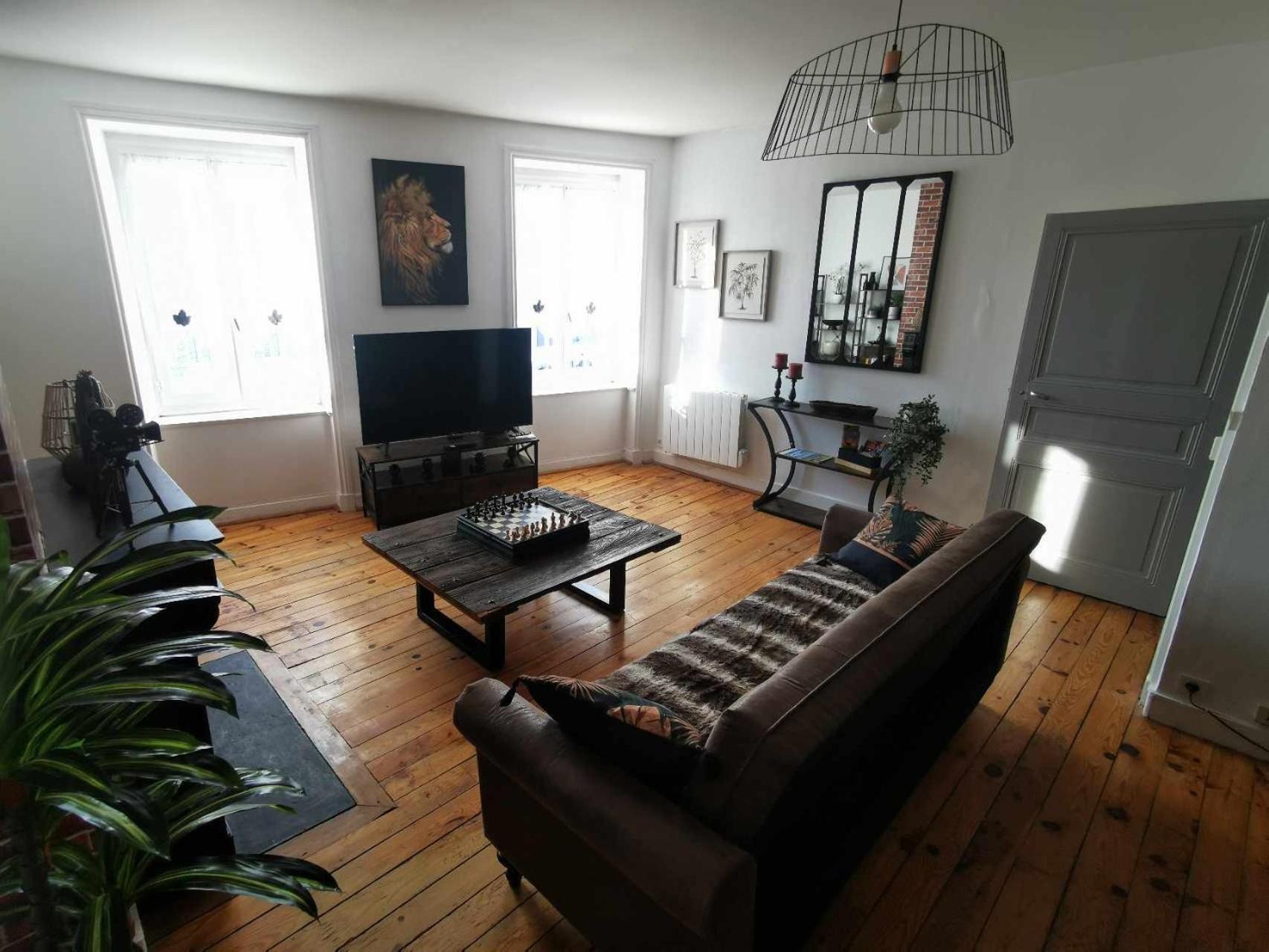 Bel Appartement De 1 A 7 Personnes Ambert Exterior foto